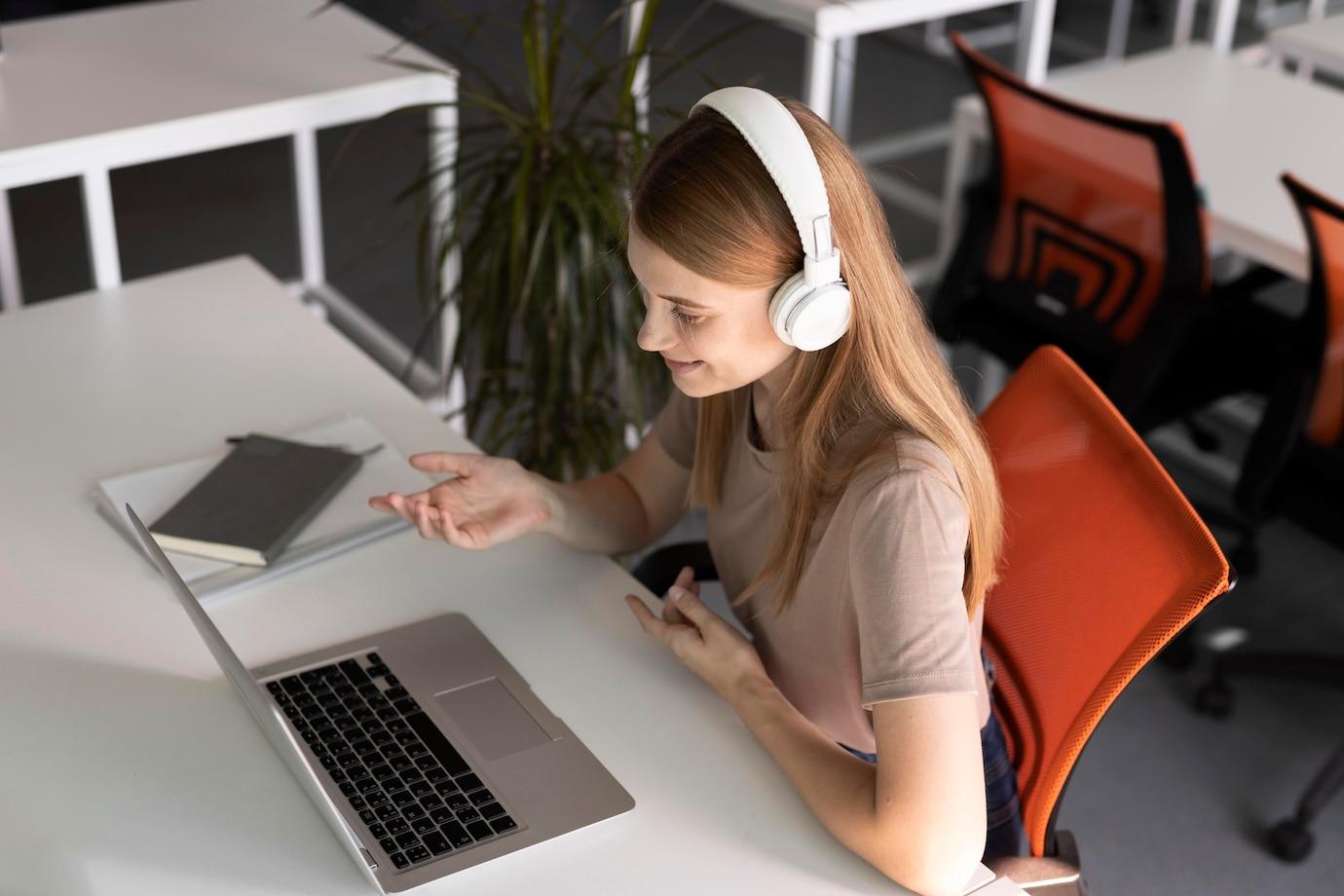 No Experience Needed! Top Online Jobs for Teens in 2024